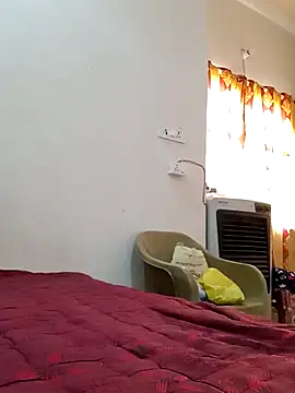 Ipsita-bold online show from 04.22.26