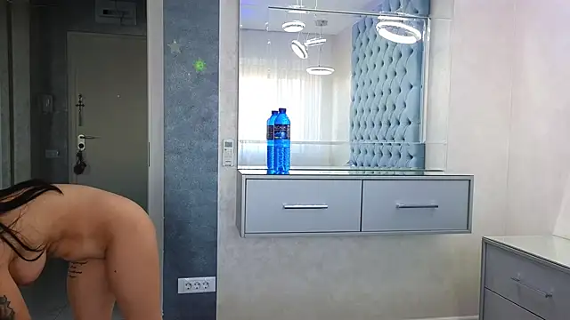 Theowonder online show from 10.17.25