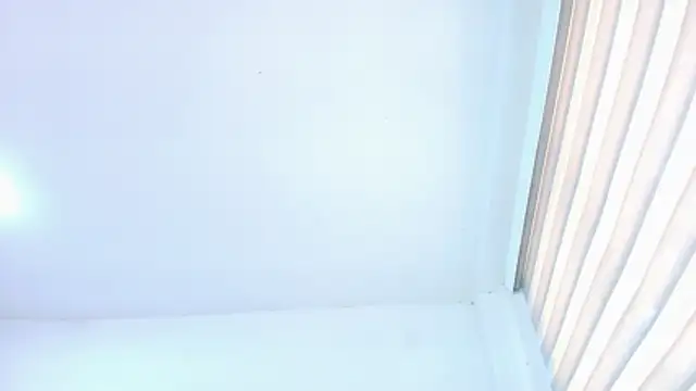 sophiax-x online show from 04.18.26