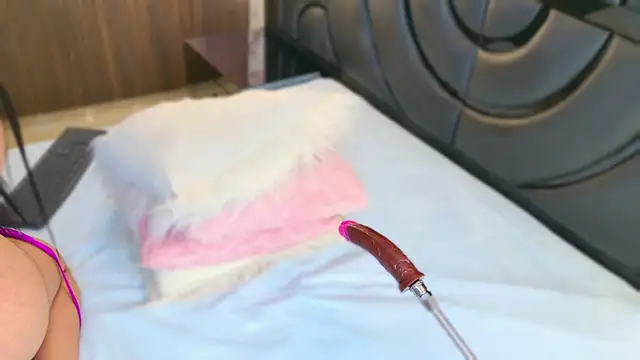 Snapshot of sarahgrey18 chatting on 02.18.25 sarahgrey18 online show from 02.18.25