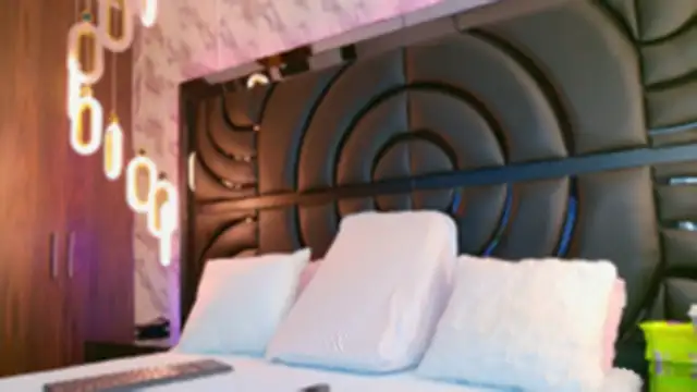 Snapshot of sarahgrey18 chatting on 11.01.25 sarahgrey18 online show from 11.01.25