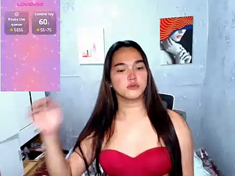 MoaningKylie online show from 10.12.25