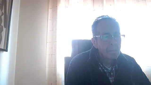 Snapshot of TonyComa chatting on 01.14.26 TonyComa online show from 01.14.26