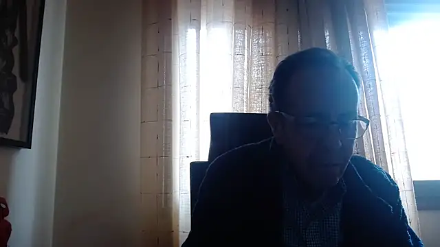 Snapshot of TonyComa chatting on 04.14.26 TonyComa online show from 04.14.26