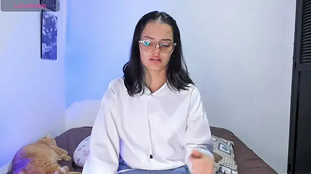 Abby Saenz01 online show from 09.30.25