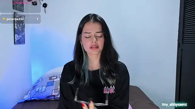 Abby Saenz01 online show from 10.10.25