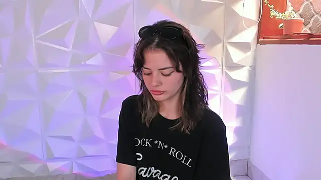 Abby Saenz01 online show from 04.20.26