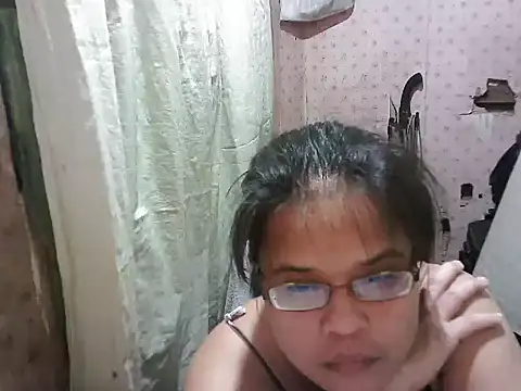 abiemayhottiey online show from 10.15.25