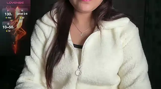 Snapshot of Sizzling__ZAARA chatting on 12.23.24 Sizzling ZAARA online show from 12.23.24