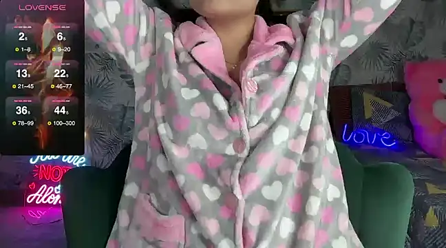 Snapshot of Sizzling__ZAARA chatting on 01.05.25 Sizzling ZAARA online show from 01.05.25