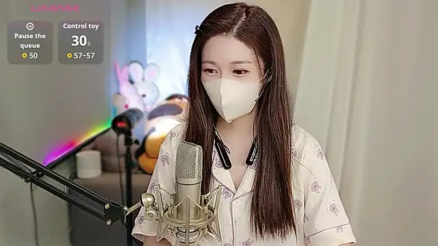 tw lala online show from 10.24.25