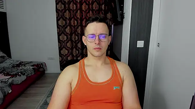 sexxymuscles4u online show from 02.02.26