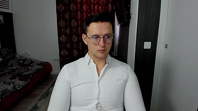 sexxymuscles4u online show from 02.19.26