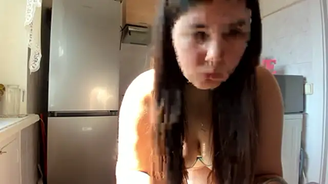 MiaMarrone online show from 03.29.26