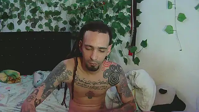 Snapshot of caribbeanlover1 chatting on 01.03.25 caribbeanlover1 online show from 01.03.25