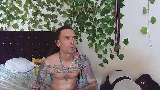 Snapshot of caribbeanlover1 chatting on 01.08.25 caribbeanlover1 online show from 01.08.25