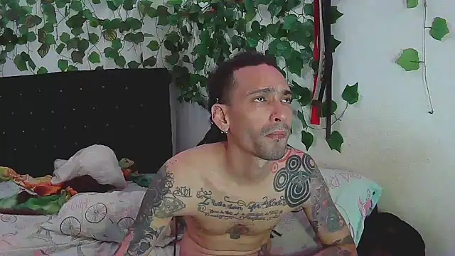 Snapshot of caribbeanlover1 chatting on 01.11.25 caribbeanlover1 online show from 01.11.25