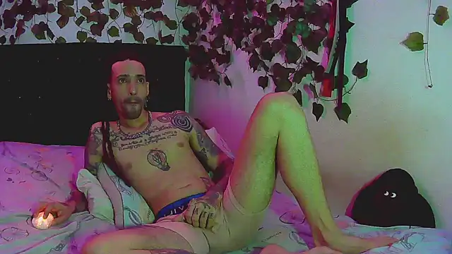 Snapshot of caribbeanlover1 chatting on 01.13.25 caribbeanlover1 online show from 01.13.25