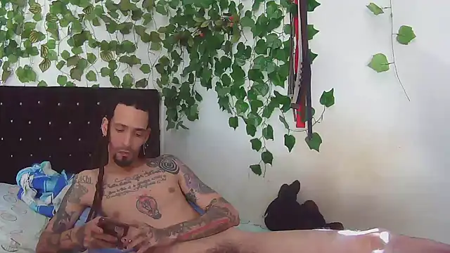 Snapshot of caribbeanlover1 chatting on 01.30.25 caribbeanlover1 online show from 01.30.25