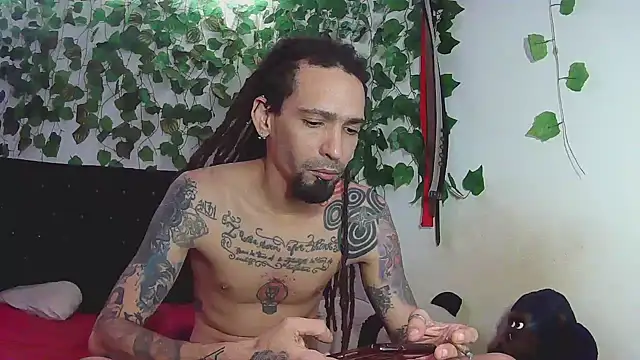 Snapshot of caribbeanlover1 chatting on 03.08.25 caribbeanlover1 online show from 03.08.25