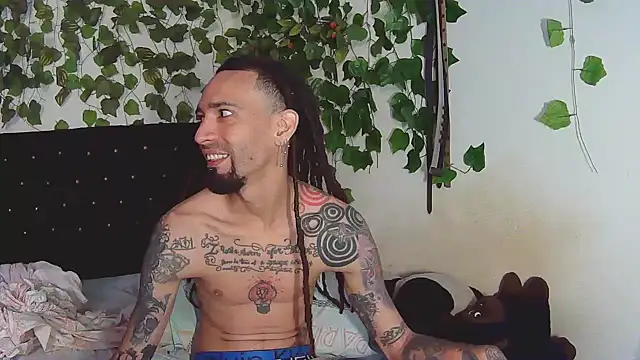 Snapshot of caribbeanlover1 chatting on 03.14.25 caribbeanlover1 online show from 03.14.25