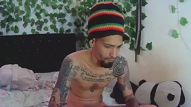 Snapshot of caribbeanlover1 chatting on 03.17.25 caribbeanlover1 online show from 03.17.25