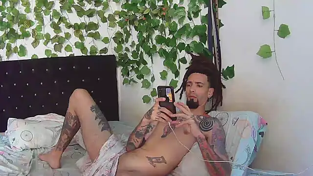 Snapshot of caribbeanlover1 chatting on 03.19.25 caribbeanlover1 online show from 03.19.25