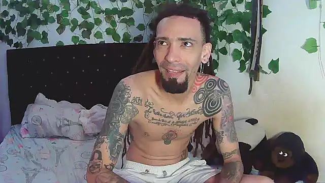 Snapshot of caribbeanlover1 chatting on 03.20.25 caribbeanlover1 online show from 03.20.25