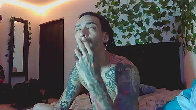 Snapshot of caribbeanlover1 chatting on 09.11.25 caribbeanlover1 online show from 09.11.25