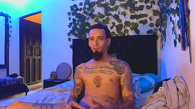 Snapshot of caribbeanlover1 chatting on 09.13.25 caribbeanlover1 online show from 09.13.25