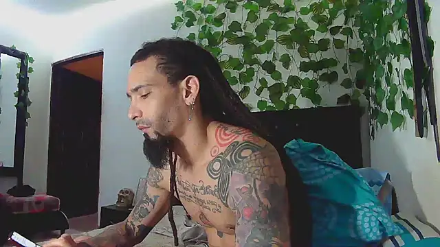 Snapshot of caribbeanlover1 chatting on 09.18.25 caribbeanlover1 online show from 09.18.25