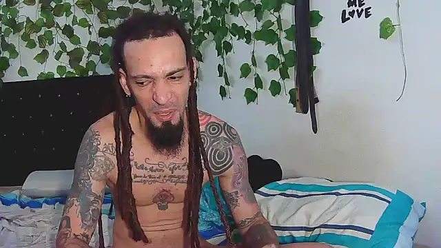 Snapshot of caribbeanlover1 chatting on 10.01.25 caribbeanlover1 online show from 10.01.25