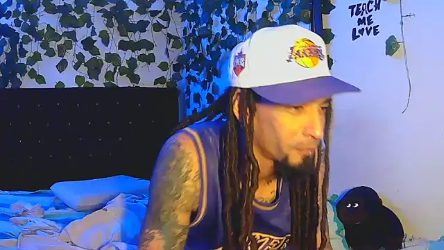 Snapshot of caribbeanlover1 chatting on 10.12.25 caribbeanlover1 online show from 10.12.25