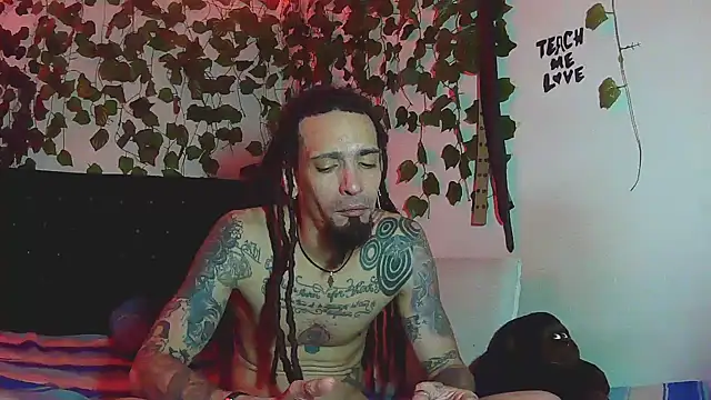 Snapshot of caribbeanlover1 chatting on 10.18.25 caribbeanlover1 online show from 10.18.25