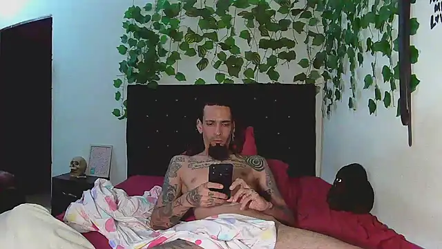 Snapshot of caribbeanlover1 chatting on 10.24.25 caribbeanlover1 online show from 10.24.25