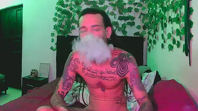 Snapshot of caribbeanlover1 chatting on 10.27.25 caribbeanlover1 online show from 10.27.25