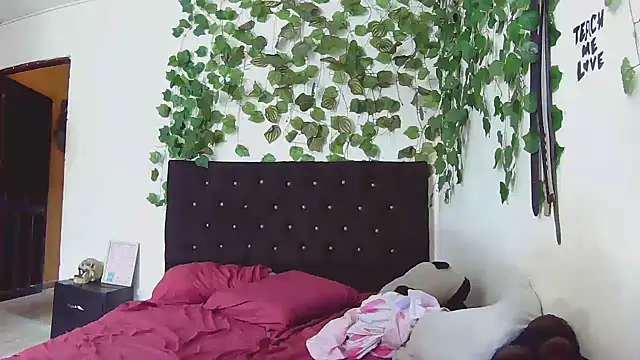 Snapshot of caribbeanlover1 chatting on 11.01.25 caribbeanlover1 online show from 11.01.25