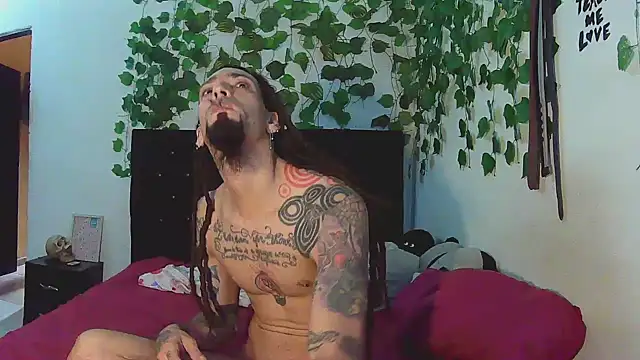 Snapshot of caribbeanlover1 chatting on 11.06.25 caribbeanlover1 online show from 11.06.25