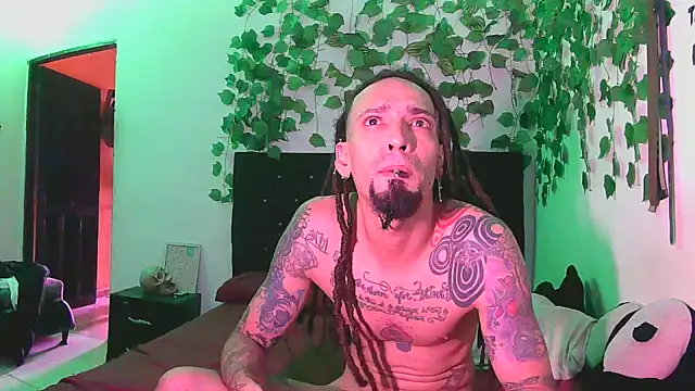 Snapshot of caribbeanlover1 chatting on 11.09.25 caribbeanlover1 online show from 11.09.25