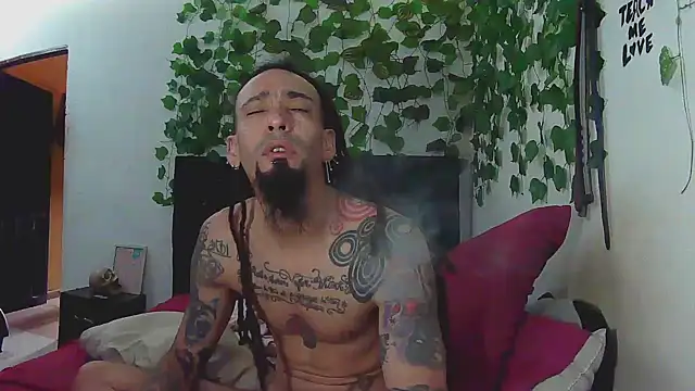 Snapshot of caribbeanlover1 chatting on 11.11.25 caribbeanlover1 online show from 11.11.25