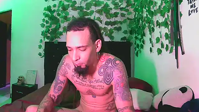 Snapshot of caribbeanlover1 chatting on 11.26.25 caribbeanlover1 online show from 11.26.25