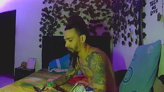 Snapshot of caribbeanlover1 chatting on 01.12.26 caribbeanlover1 online show from 01.12.26