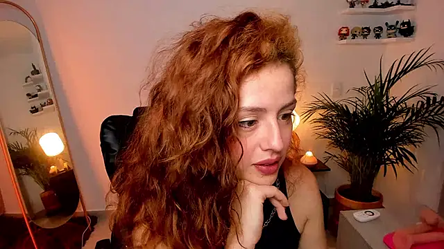 Cassandra Caiin online show from 02.11.25