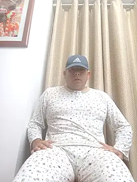 chicoguapo8 online show from 10.01.25