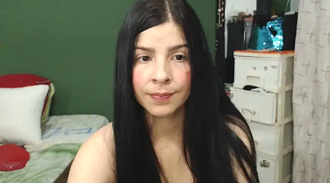 Estefani 32 online show from 01.18.25