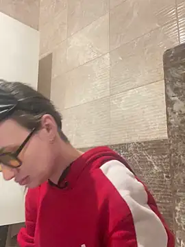 Flossy Vettie online show from 04.17.26