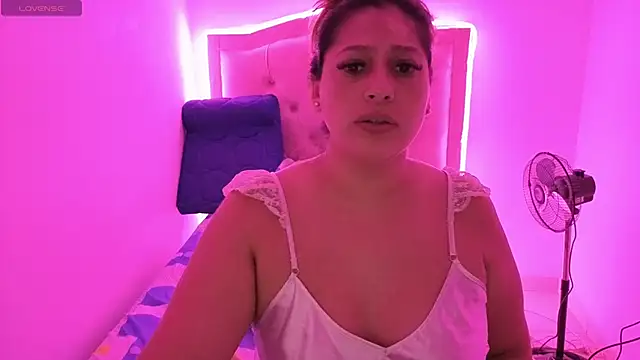 Nazlyy30 online show from 10.06.25