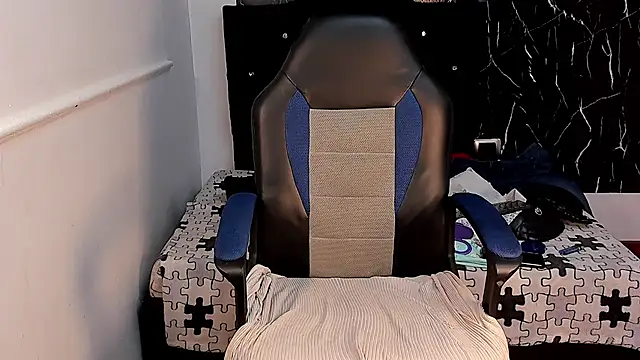 Snapshot of Lu_doll chatting on 10.07.25 Lu doll online show from 10.07.25