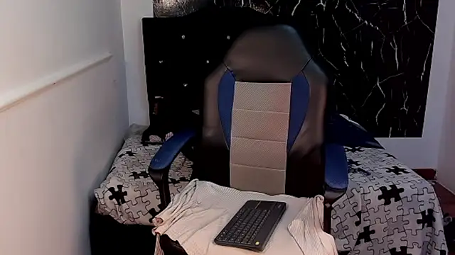 Snapshot of Lu_doll chatting on 11.03.25 Lu doll online show from 11.03.25