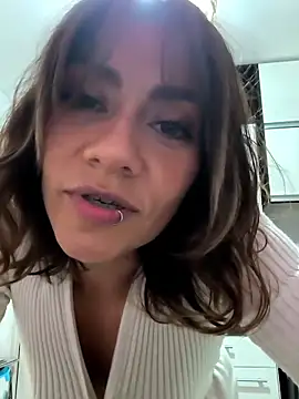 Snapshot of SamyJones9 chatting on 11.15.25 SamyJones9 online show from 11.15.25